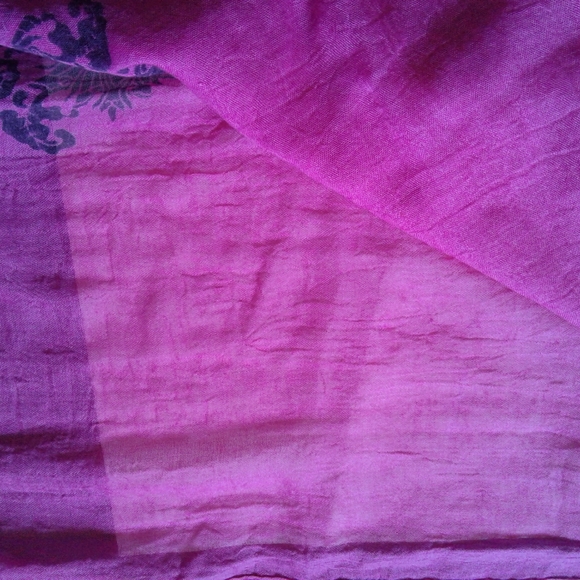 Ladies oversized scarf - Picture 7 of 7